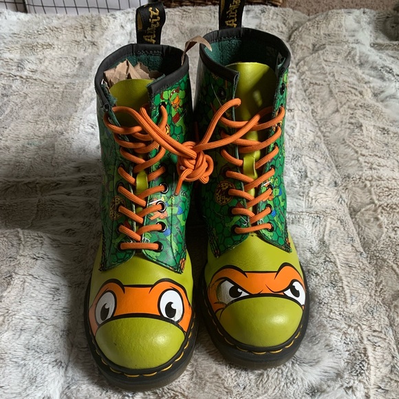 ❌SOLD❌ |RARE | Dr Martens Mikey Boots |TMNT| EUC | Men Size 9 |Women size 10 | - Picture 2 of 11